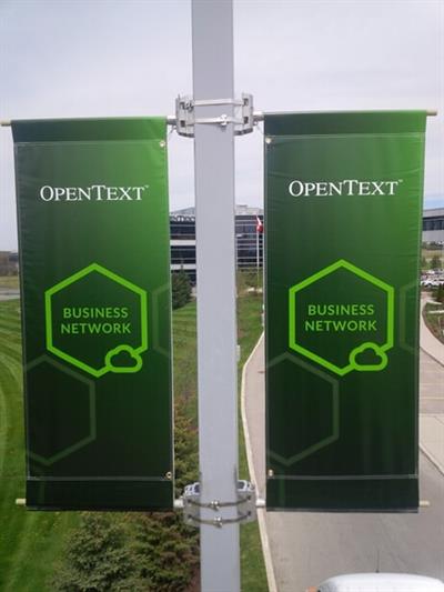 Custom Signs & Banners Photo